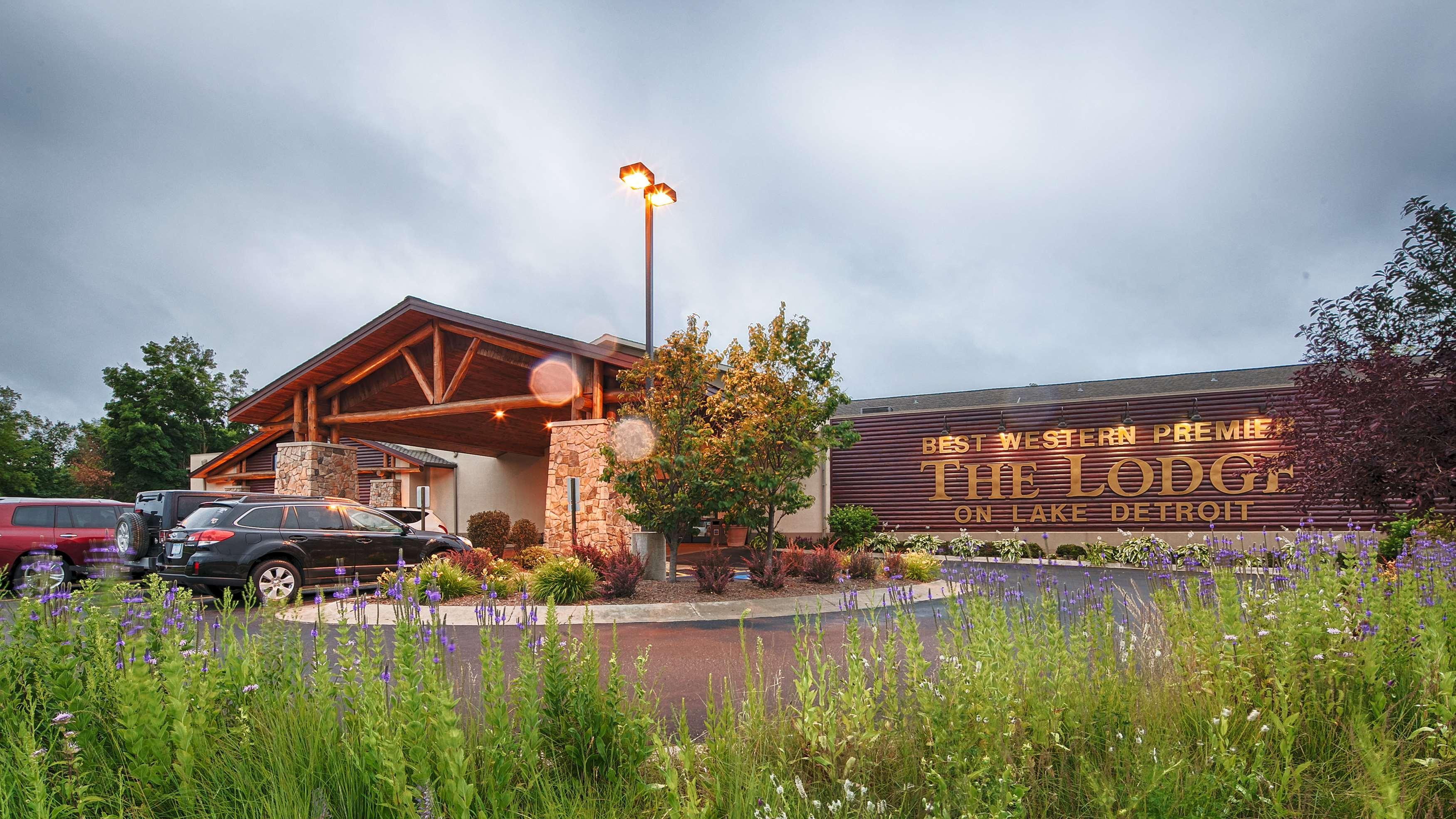 Best Western Premier The Lodge On Lake Detroit Detroit Lakes Exterior foto